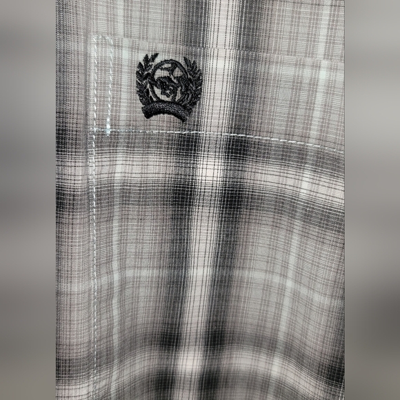 Cinch Button Down Shirt - Picture 6 of 7
